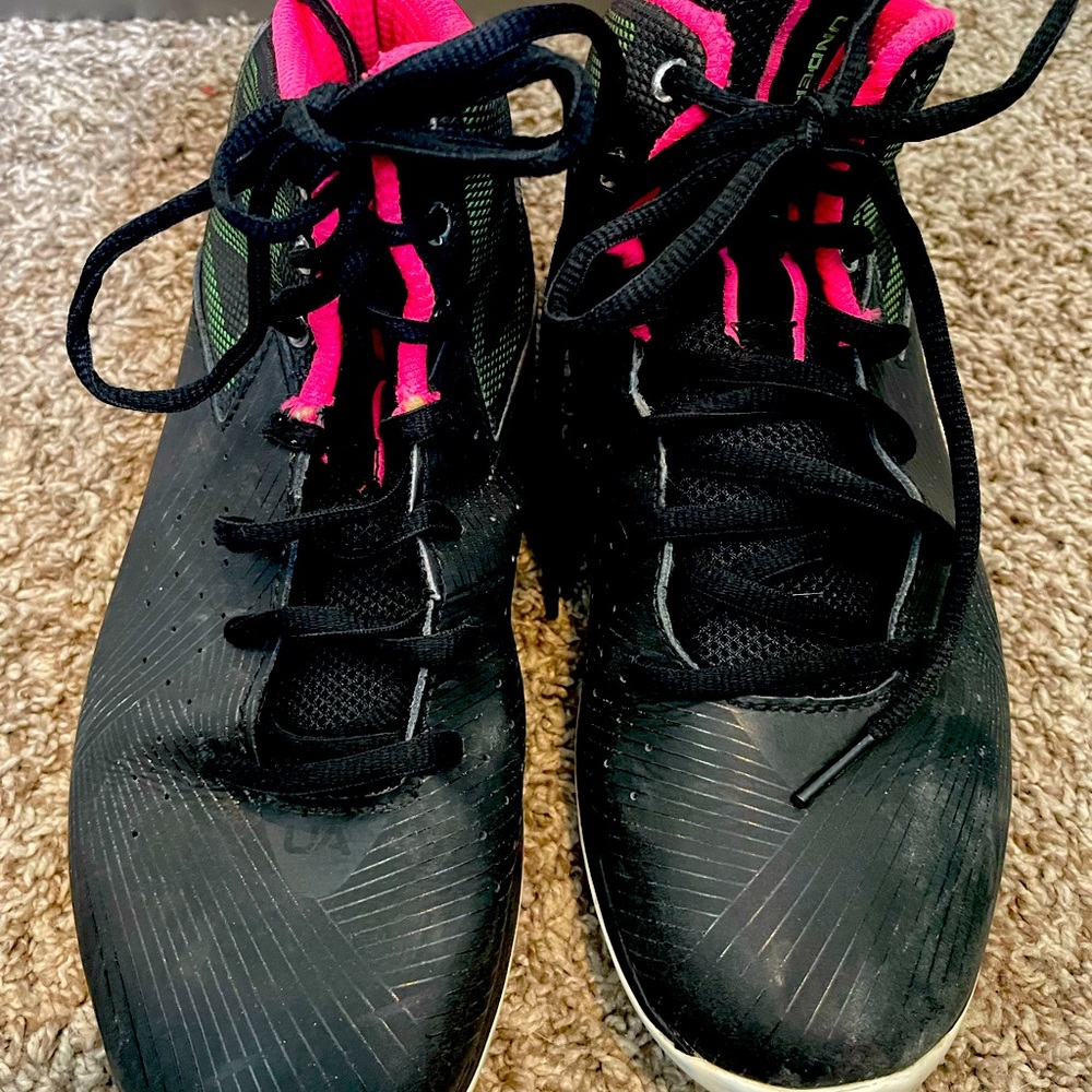 Girls Under Armour Basketball Shoes